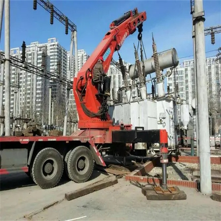 观山湖就近吊车出租|工地厂房吊装设备租赁|24小时高效响应