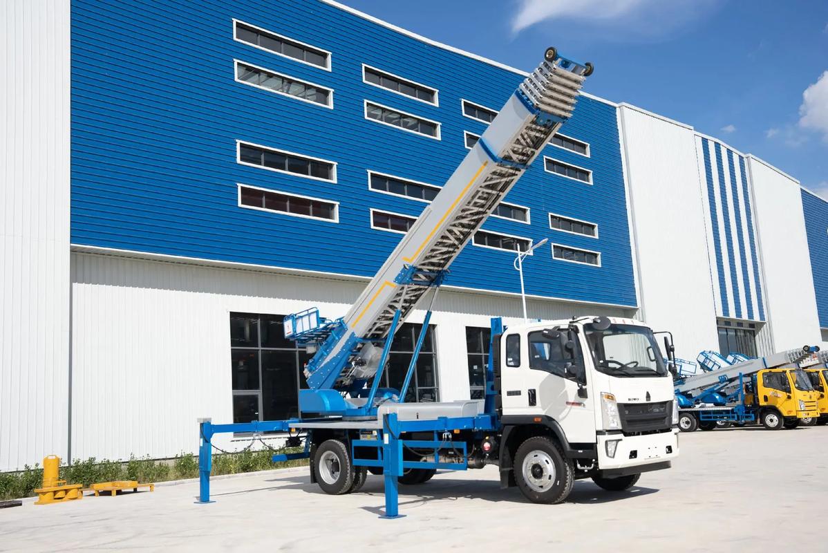 观山湖小型云梯车上料车租赁多少钱