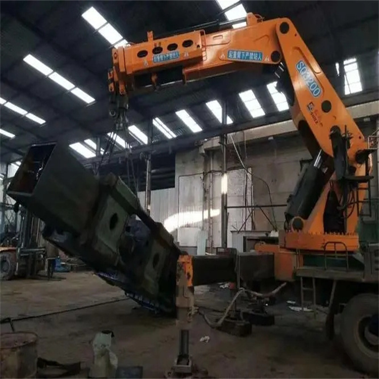 观山湖200吨折臂吊出租