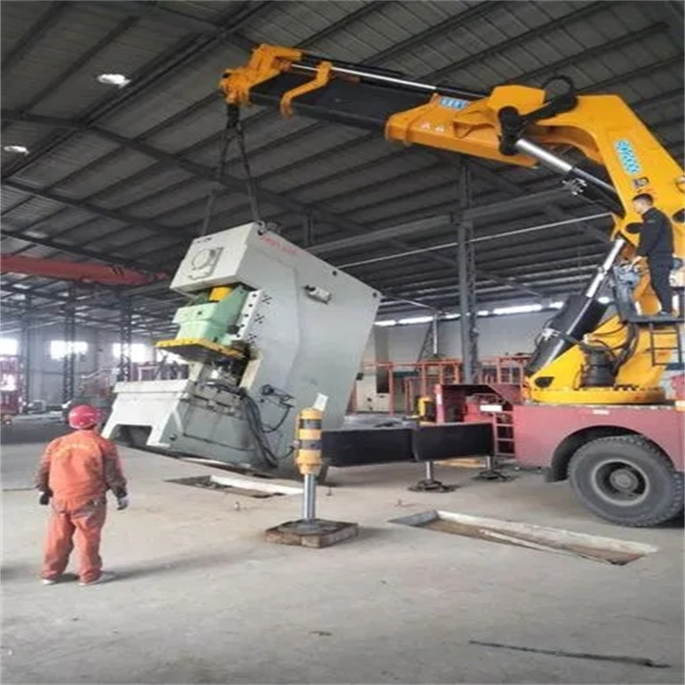 观山湖80吨折臂吊车出租附近电话